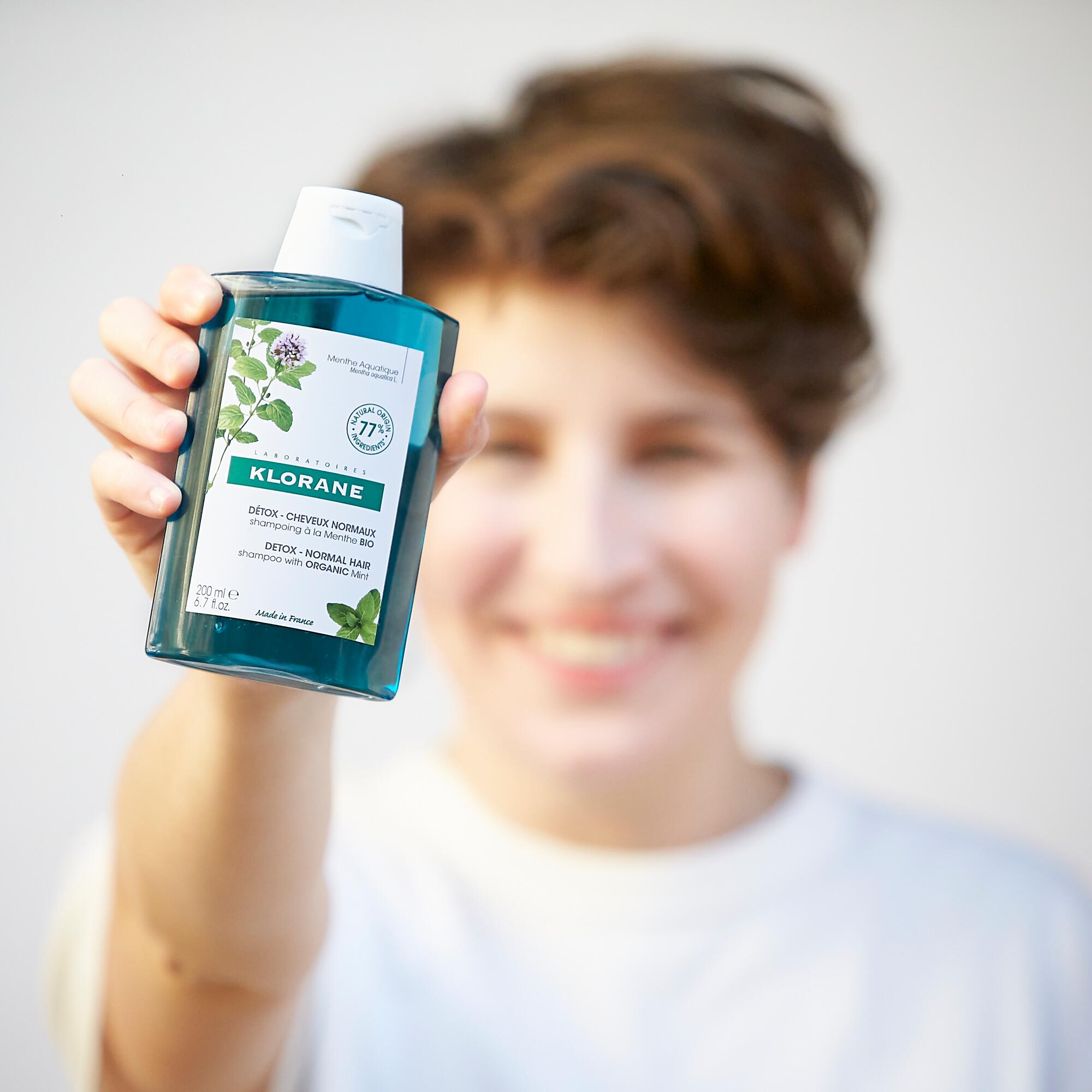 <span class="ezstring-field">kl_aquatic-mint_hair_lifestyle_patrice_2021 -1-367x460-KL-AU</span>